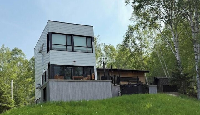 The Dazzling Chalet is much more than just accommodation; it's an experience to be lived. in Saint-Michel-des-Saints