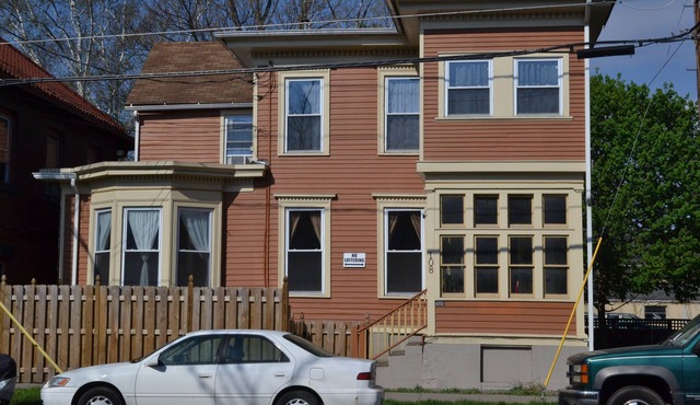 The Haven: A Spacious Downtown Victorian Apartment in Ithaca