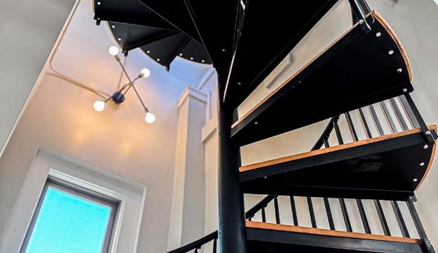 The Historic Lyric Penthouse with Private Rooftop in Cincinnati