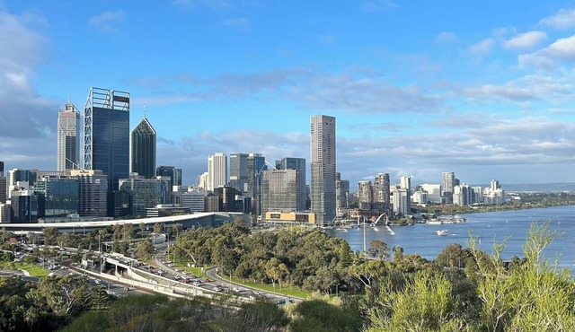 The Shiralee - Hostel in Perth