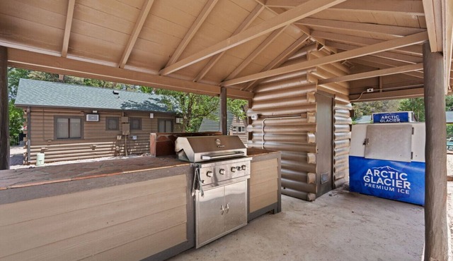Timber Lodge Cabin #18 in Colorado Springs