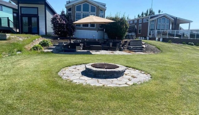 Trestle Creek Getaway | Private Park Model with View & Resort Fun in Entwistle