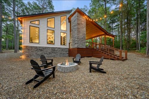 Two Knights Luxury Cabin in Broken Bow