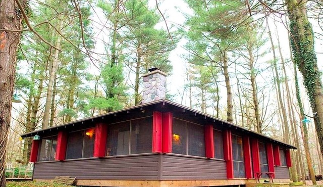 Unique Cabin Vacation Rental for Large Groups on the coast of Lake Michigan near Saugatuck, Michigan in Fennville