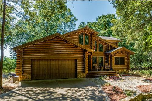 Waterfront Cabin with Barbecue in Langley, Oklahoma in Spavinaw