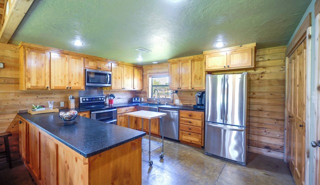 Waterfront Vacation Rental Cabin on Lake LBJ! in Marble Falls
