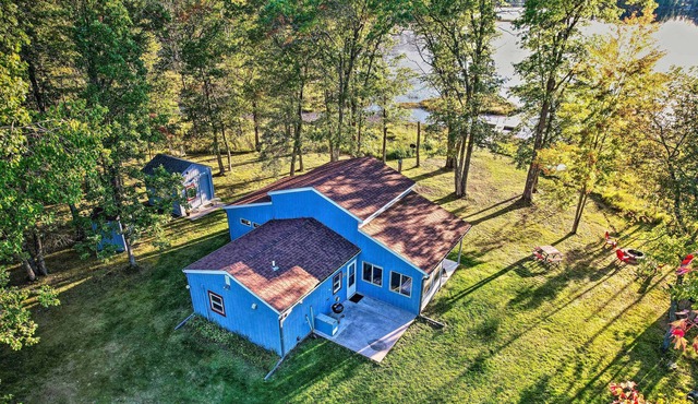 Waterfront Webster Cabin w/ Kayaks + Fire Pit in Webster