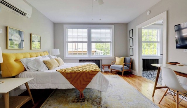 Work-Ready Studio, Walk to Capitol, Weekly/Monthly in Frankfort