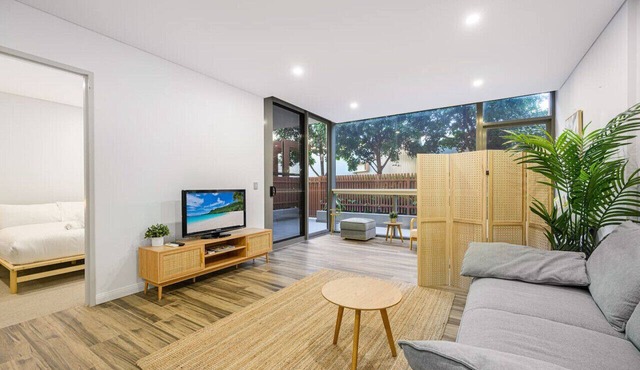 Zetland near Shops & Train with Gym&Pool for 6ppl in Zetland
