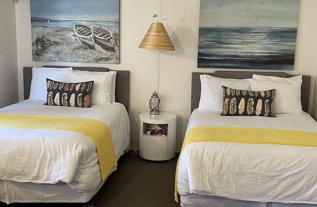 Side Paradise Inn Port Elgin Beach 