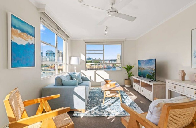 64 m² Apartment ∙ 2 bedrooms ∙ 4 guests in McMahons Point