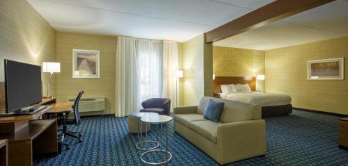 Fairfield Inn 