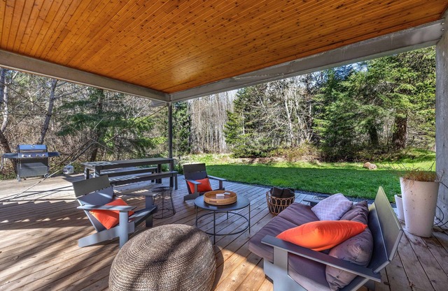 Neal Creek Retreat 