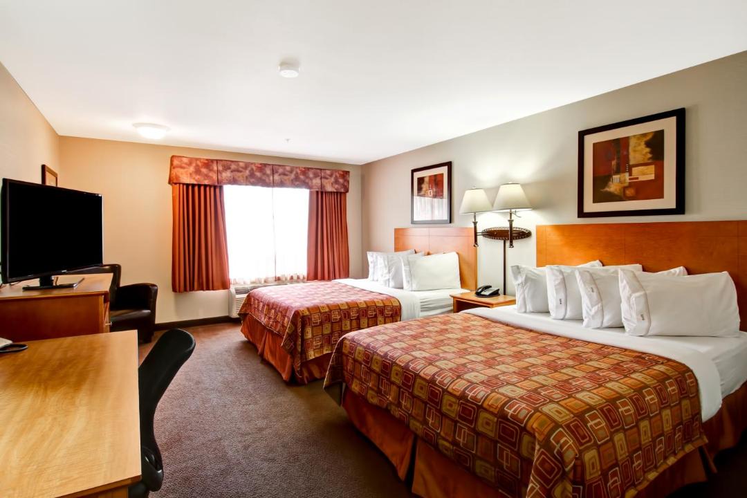 Rocky Mountain House Hotel | Canalta Rocky Mountain House