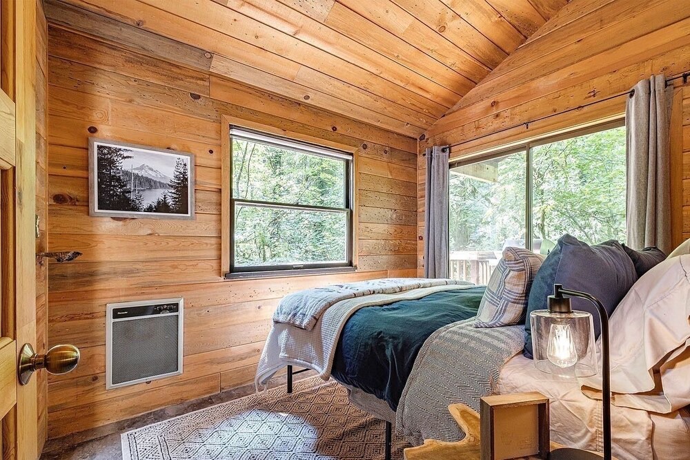 Photo of Bedroom in Rhododendron
