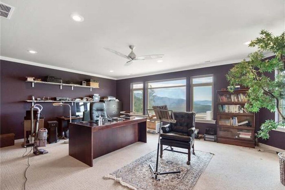 Photo of Livingroom in Kettle Falls