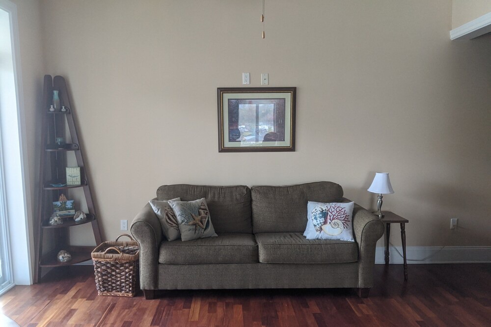 Photo of Livingroom in Geneva-on-the-Lake