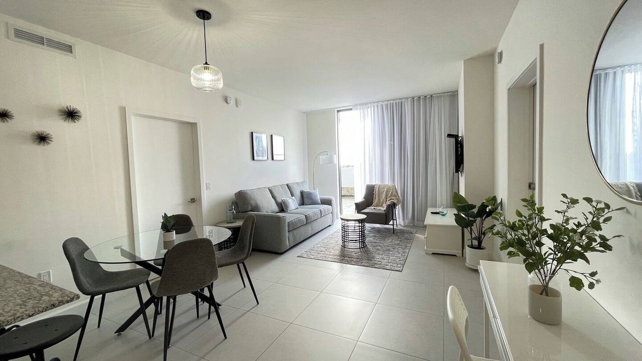 Photo of Livingroom in Doral