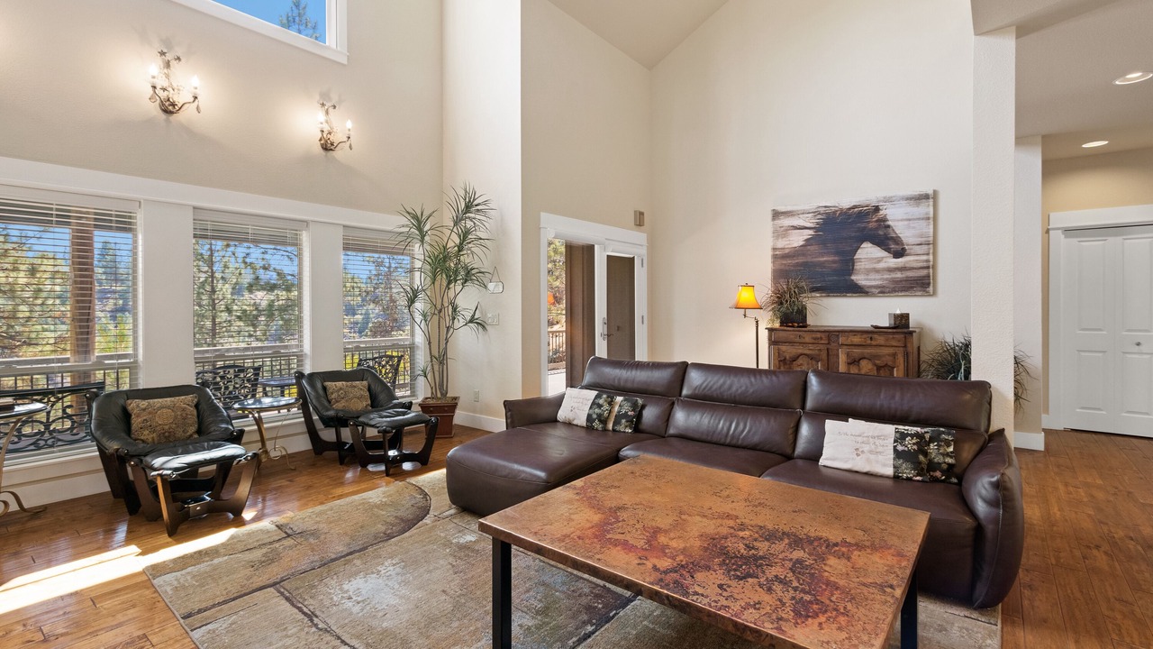 Photo of Livingroom in RiverWild