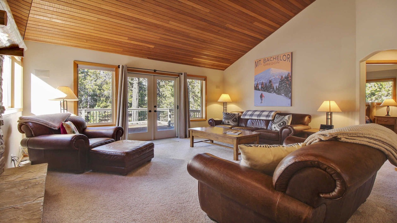 Photo of Livingroom in Sunriver