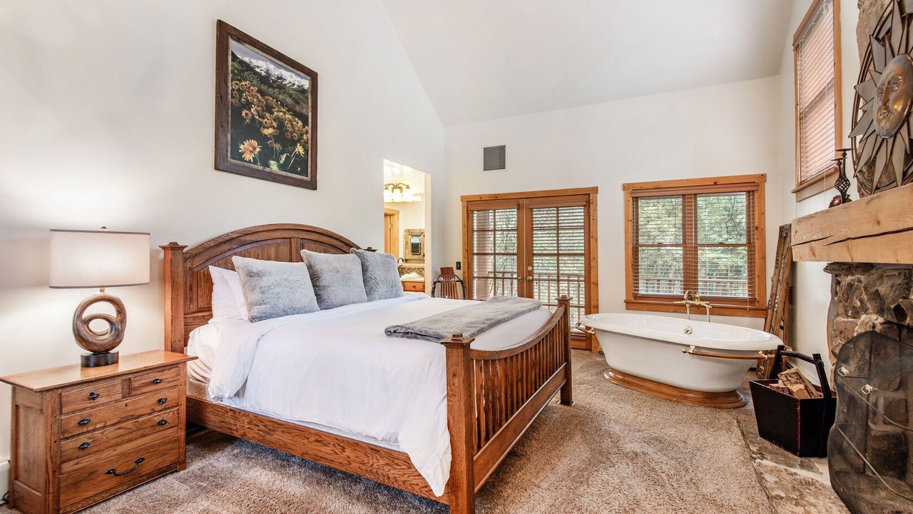 Photo of Bedroom in Sundance