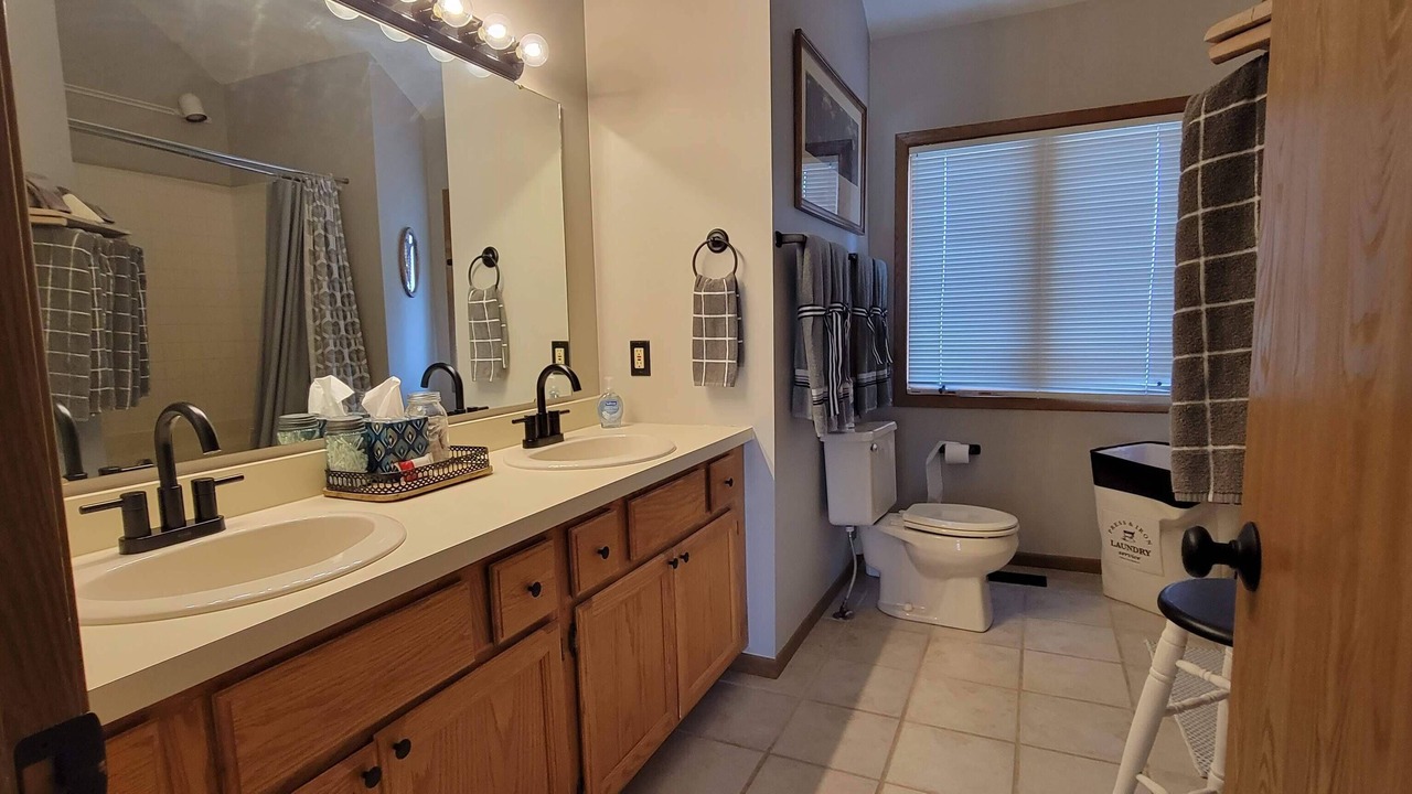 Photo of Bathroom in The Galena Territory