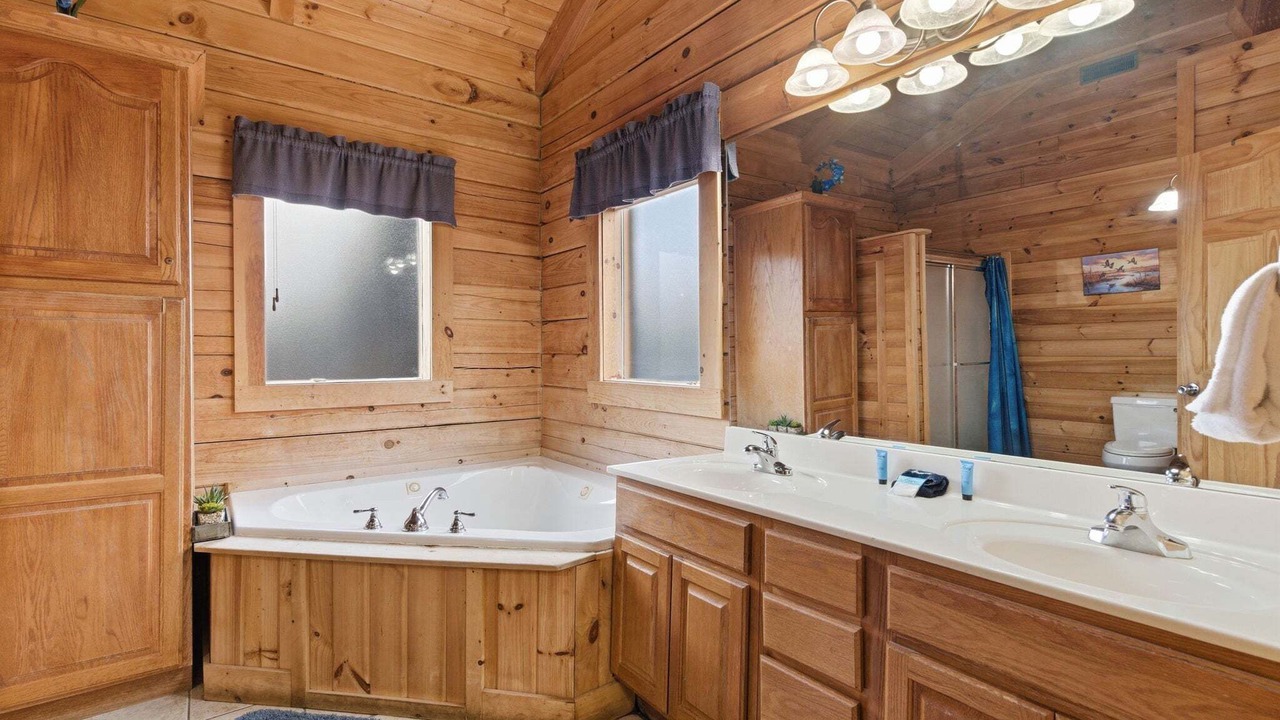 Photo of Others in Branson Cedars
