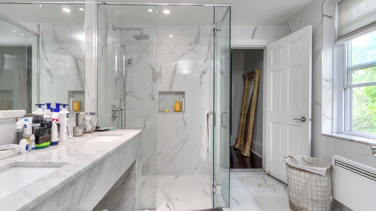 Photo of Bathroom in Quartier des Spectacles