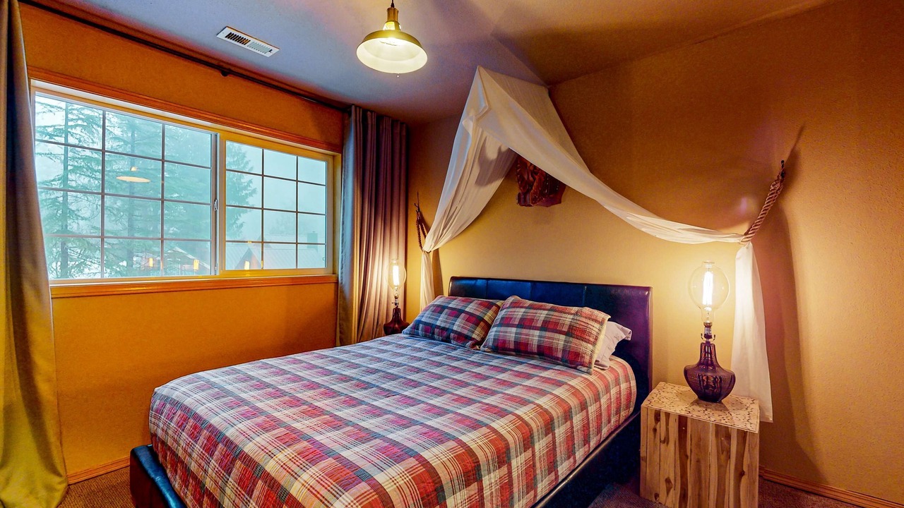 Photo of Bedroom in Mount Hood Village