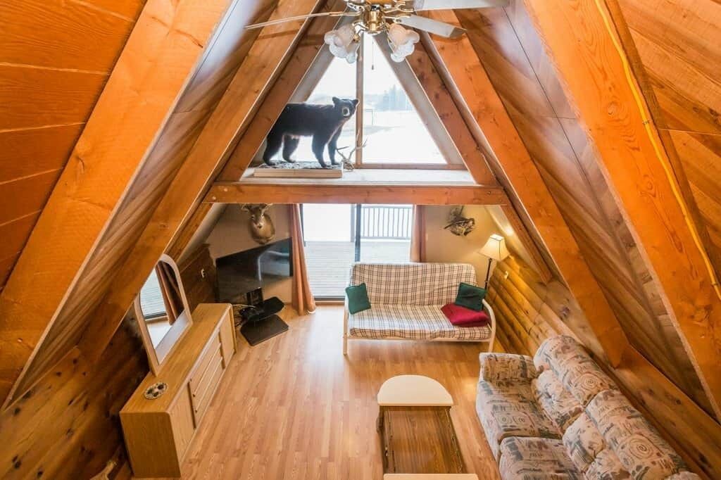 Photo of Livingroom in Division No. 11