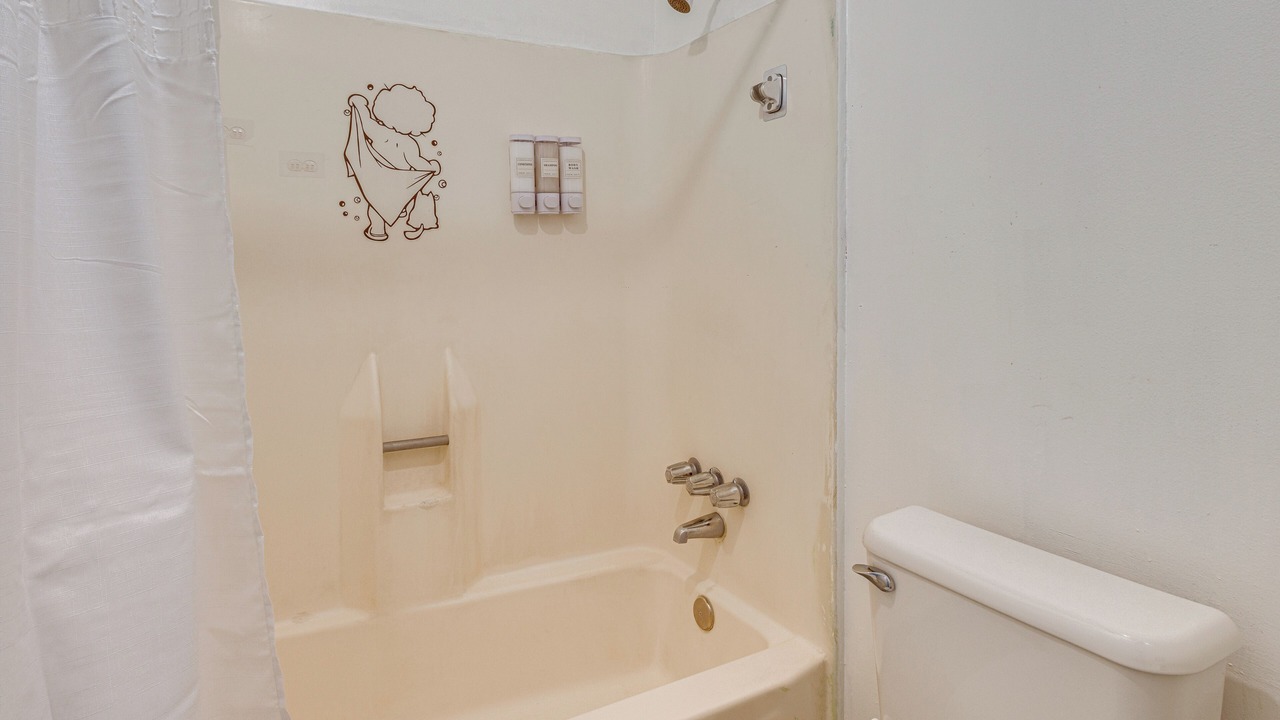 Photo of Bathroom in Clodine