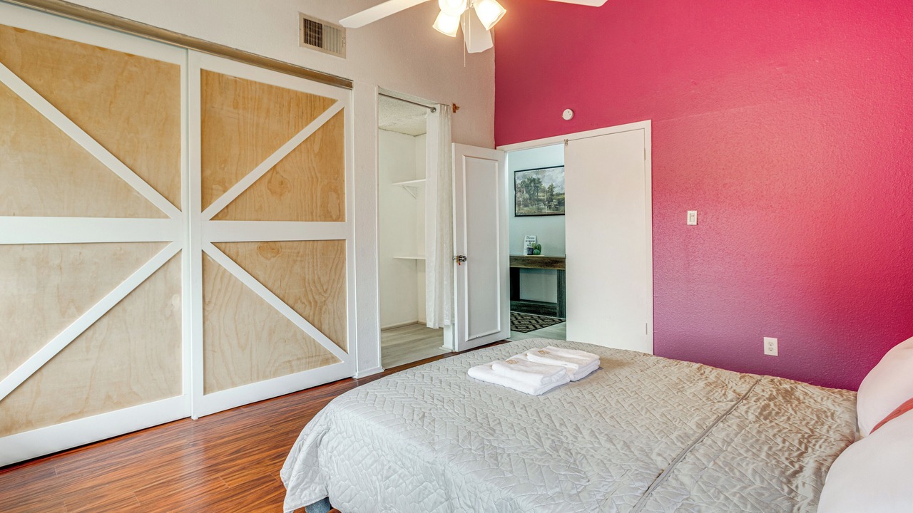 Photo of Bedroom in Clodine