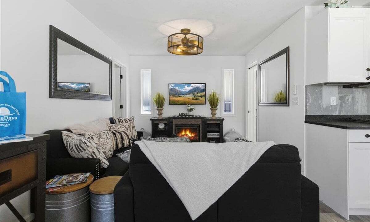 Photo of Livingroom in Roach