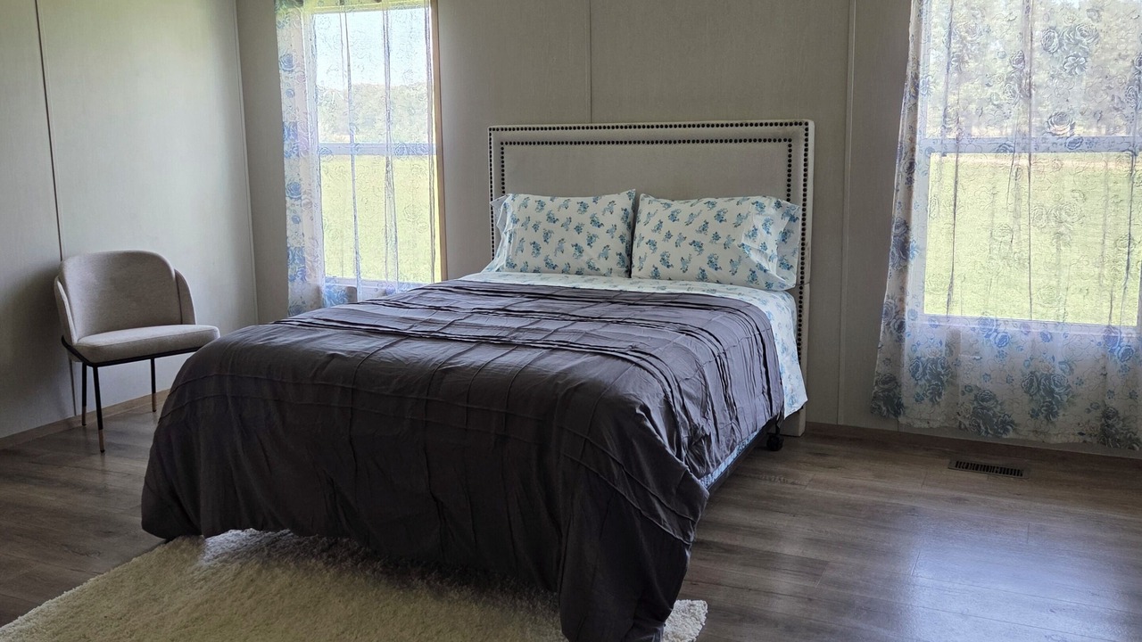 Photo of Bedroom in Jay