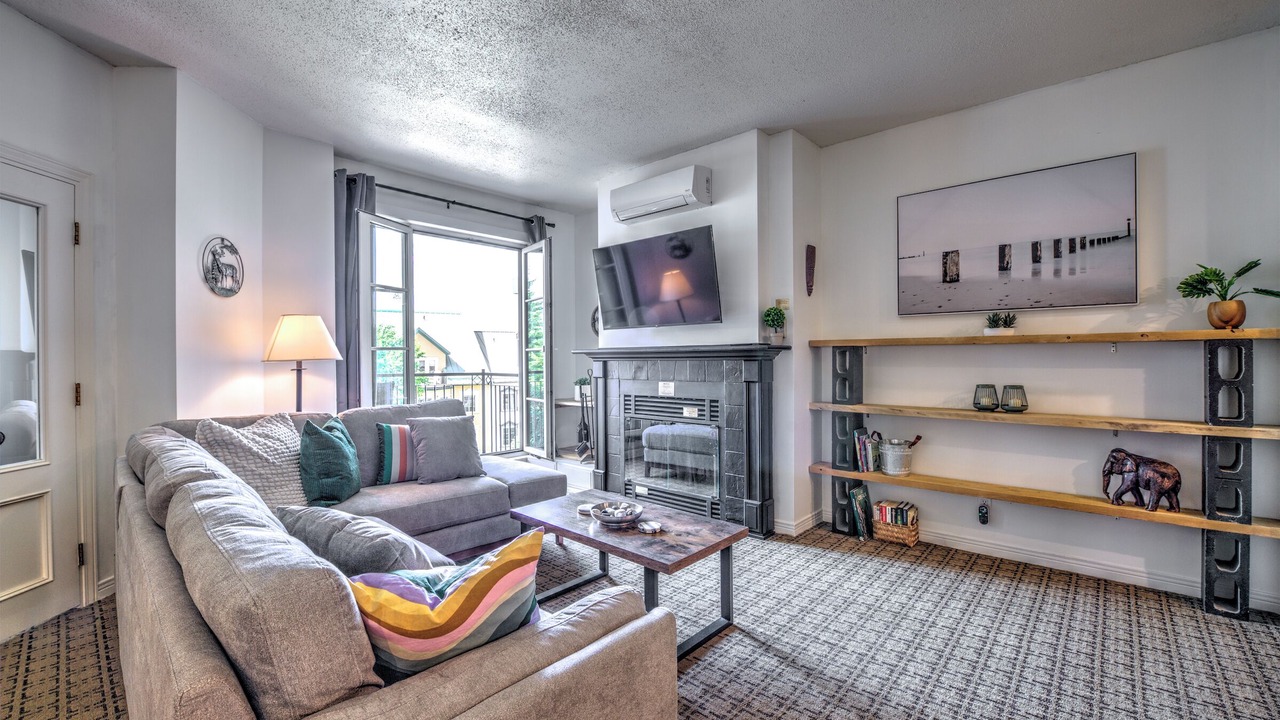 Photo of Livingroom in Mont-Tremblant Pedestrian Village