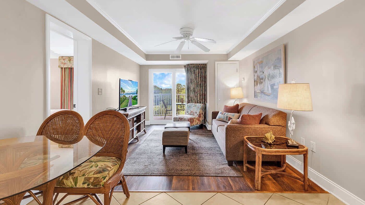 Photo of Livingroom in North Litchfield Beach