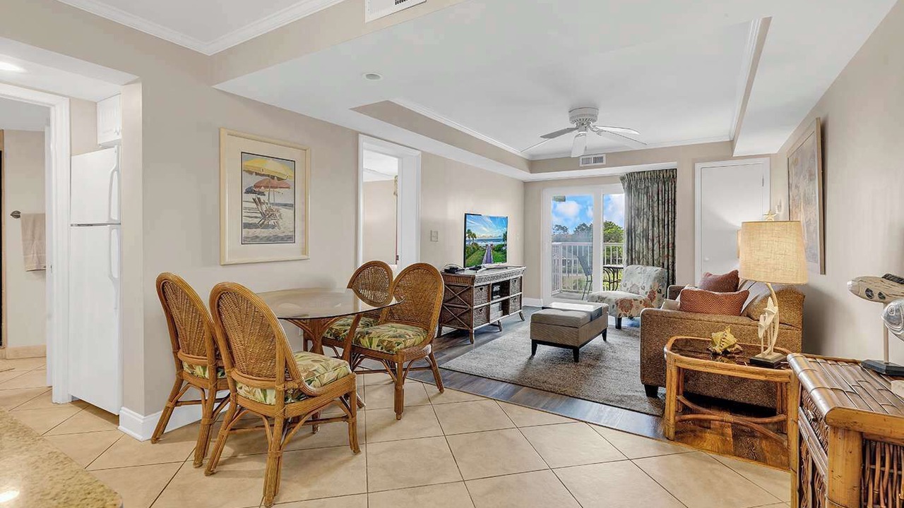 Photo of Livingroom in North Litchfield Beach