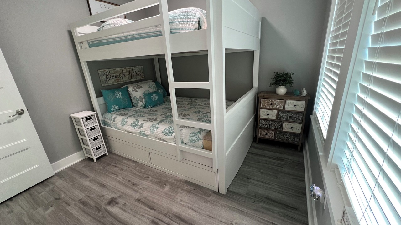 Photo of Bedroom in Port Bolivar