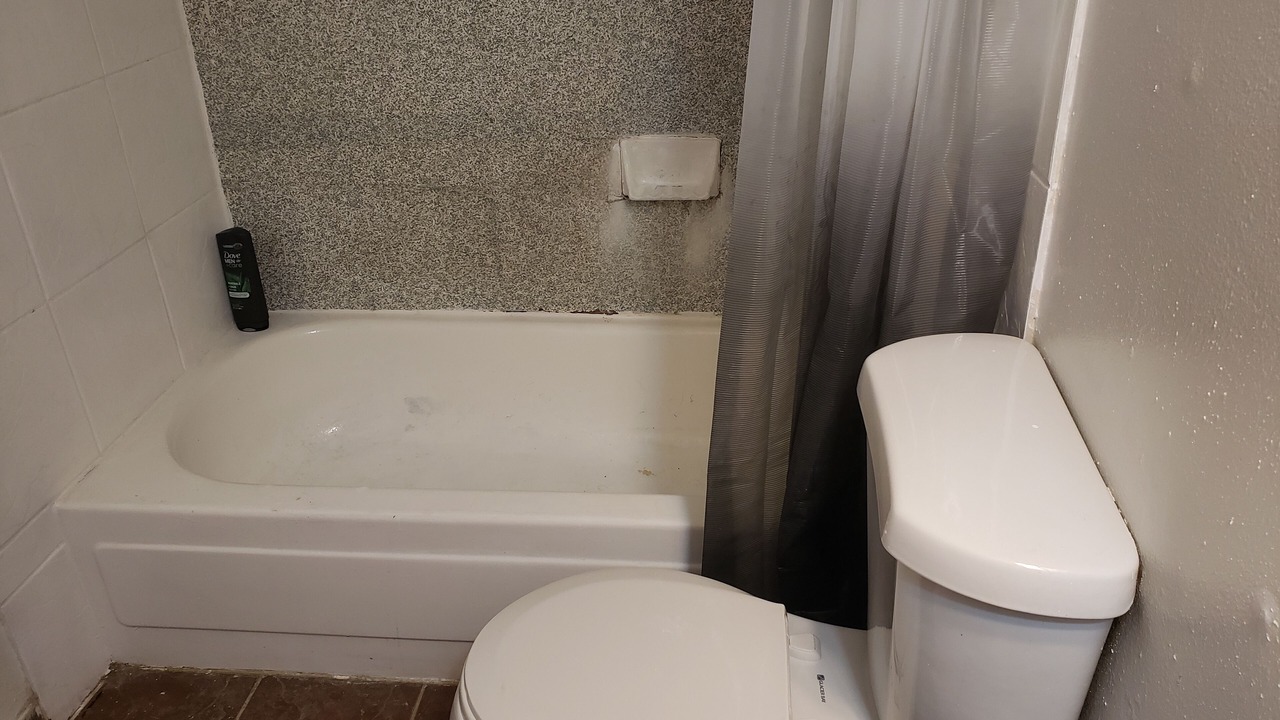 Photo of Bathroom in Clodine