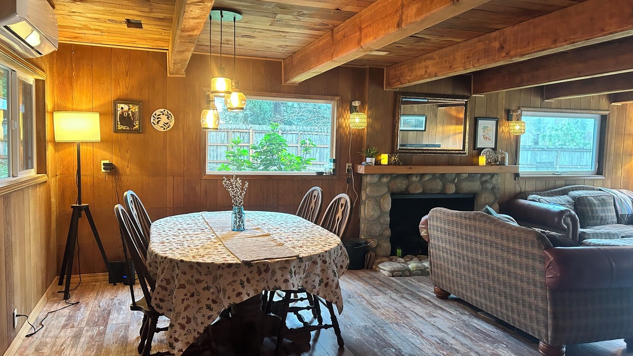 Photo of Livingroom in Rainbow