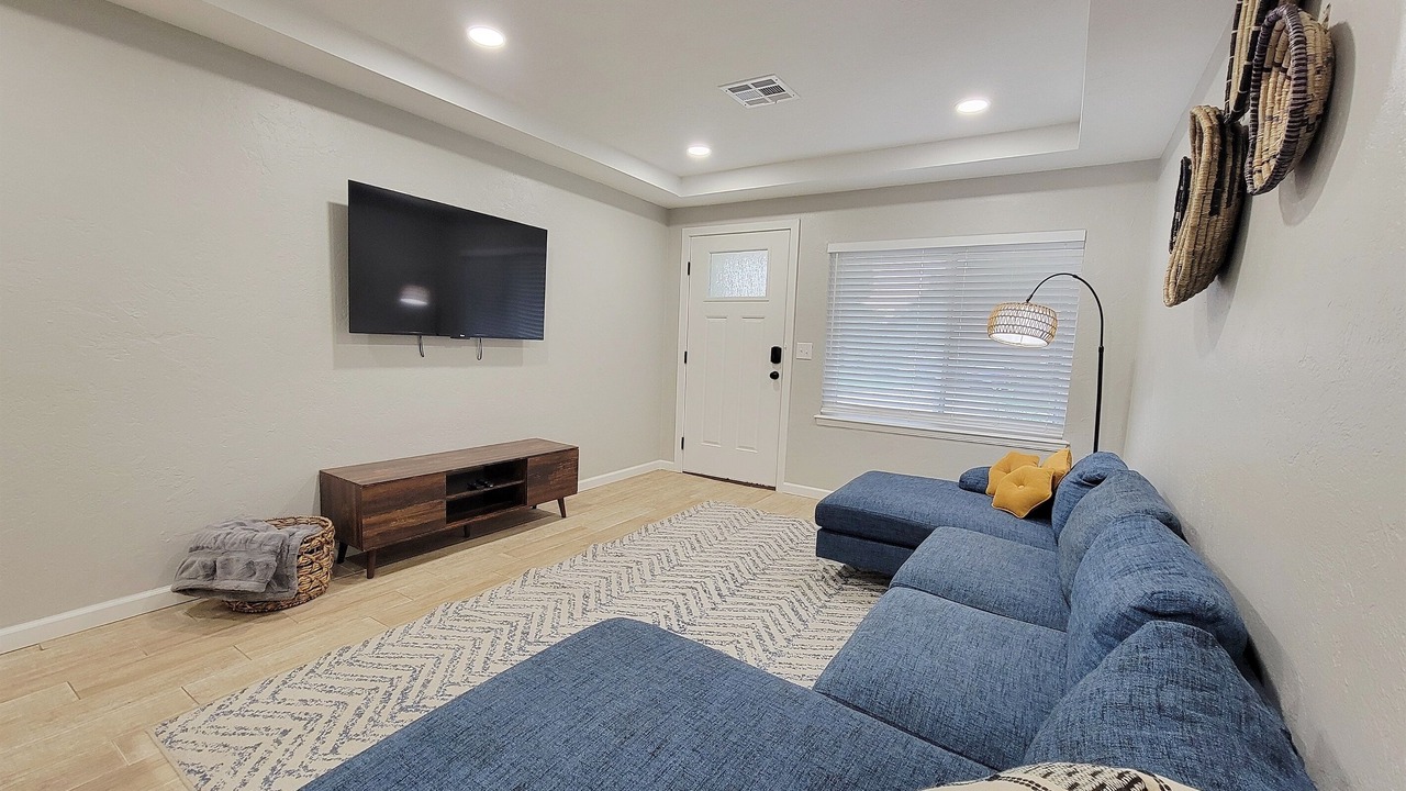 Photo of Livingroom in Moore