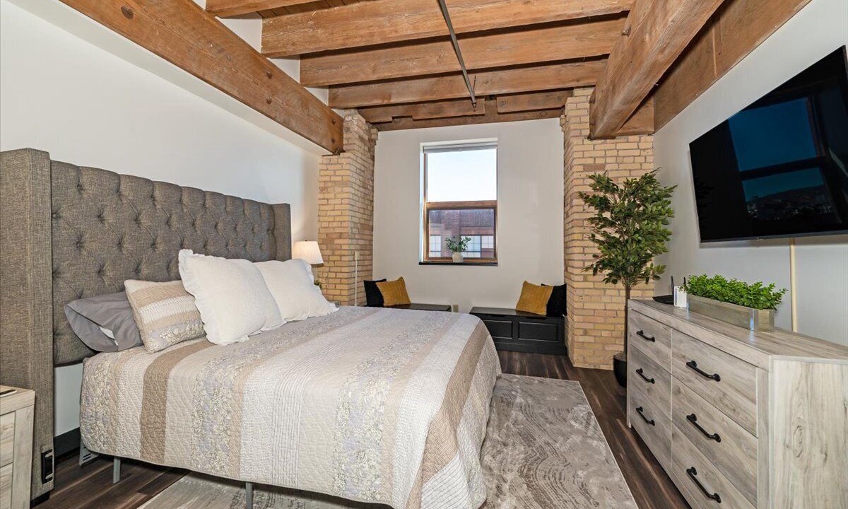 Photo of Bedroom in Canal Park