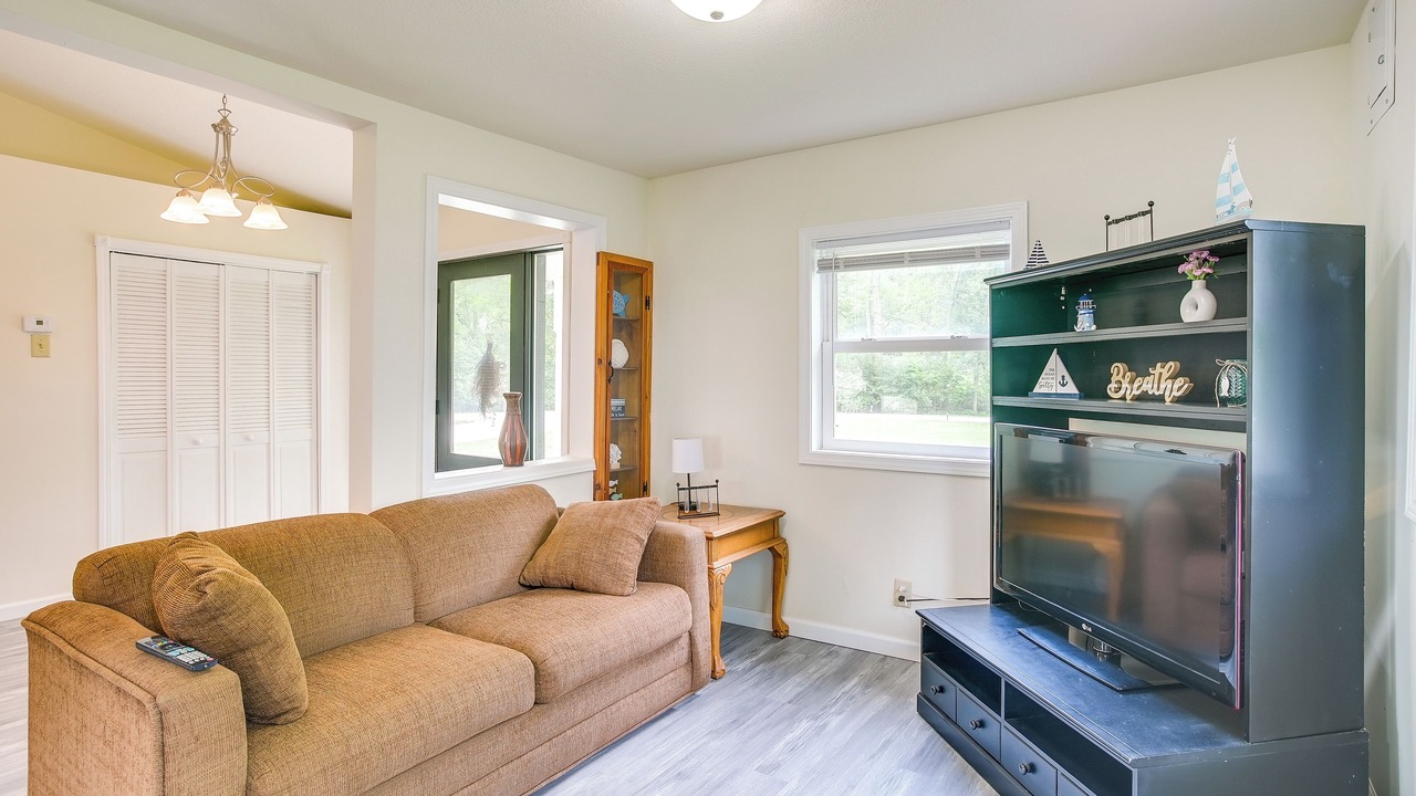 Photo of Livingroom in St. Marys