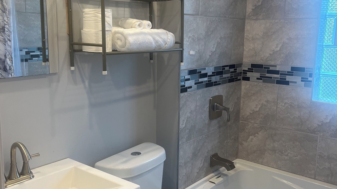 Photo of Bathroom in Auburn Gresham
