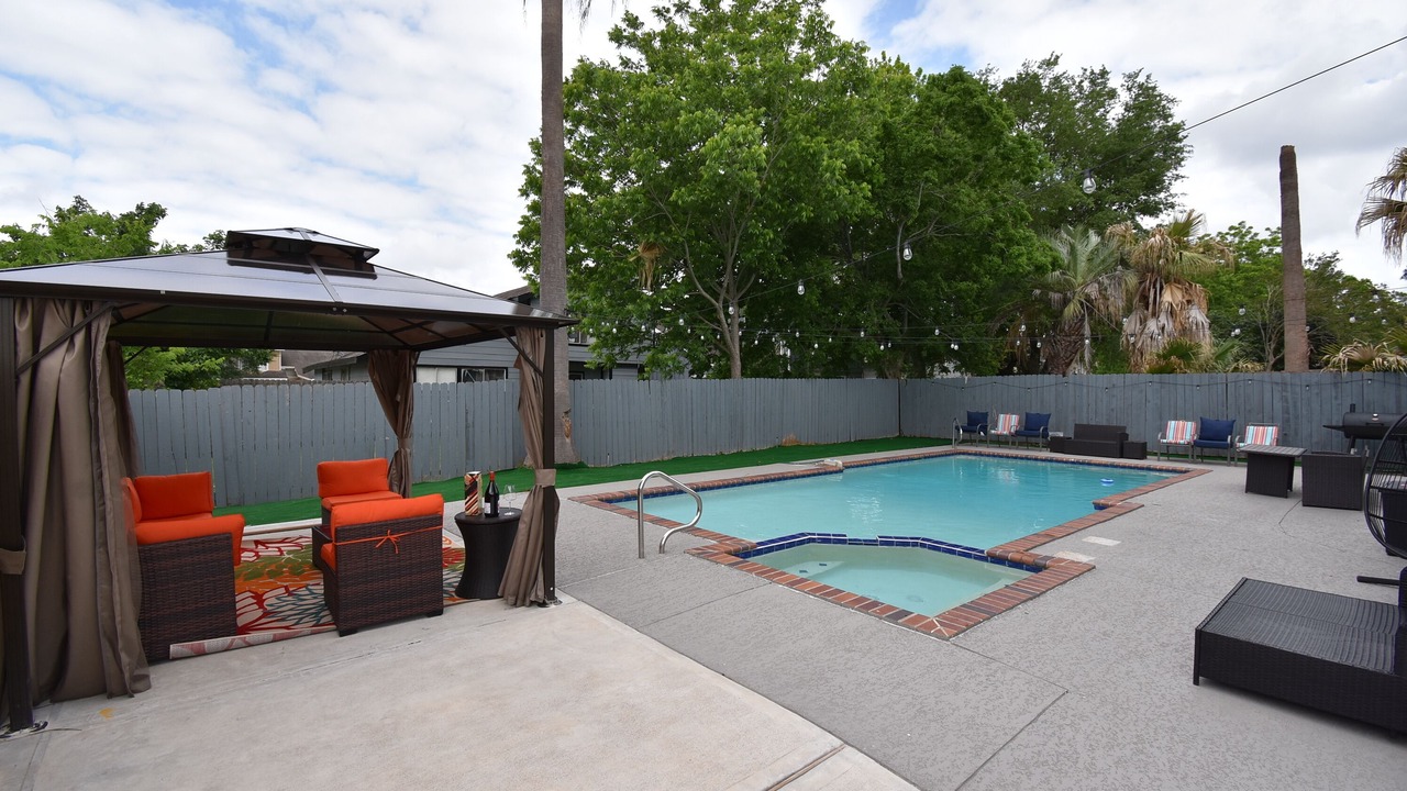 Photo of Outdoor in Clodine