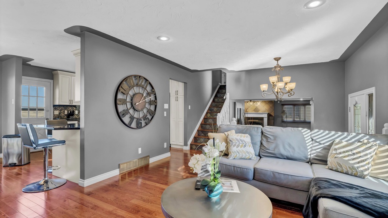 Photo of Livingroom in Medicine Hat