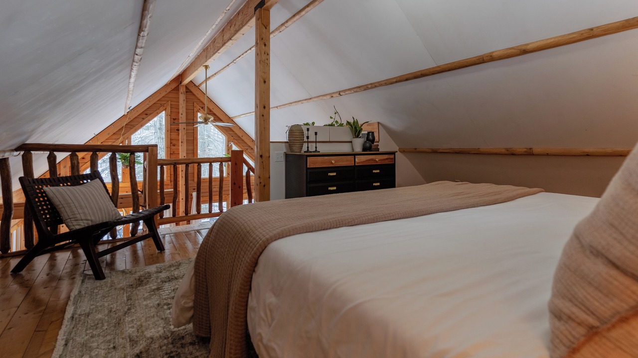 Photo of Bedroom in Bellaire