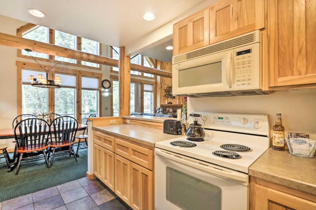 Photo of Kitchen in Klamath Falls