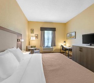Quality Inn 