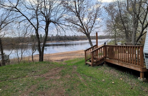 Adams House | Wisconsin Dells Waterfront: Enjoy Sunsets and Views at The River House!